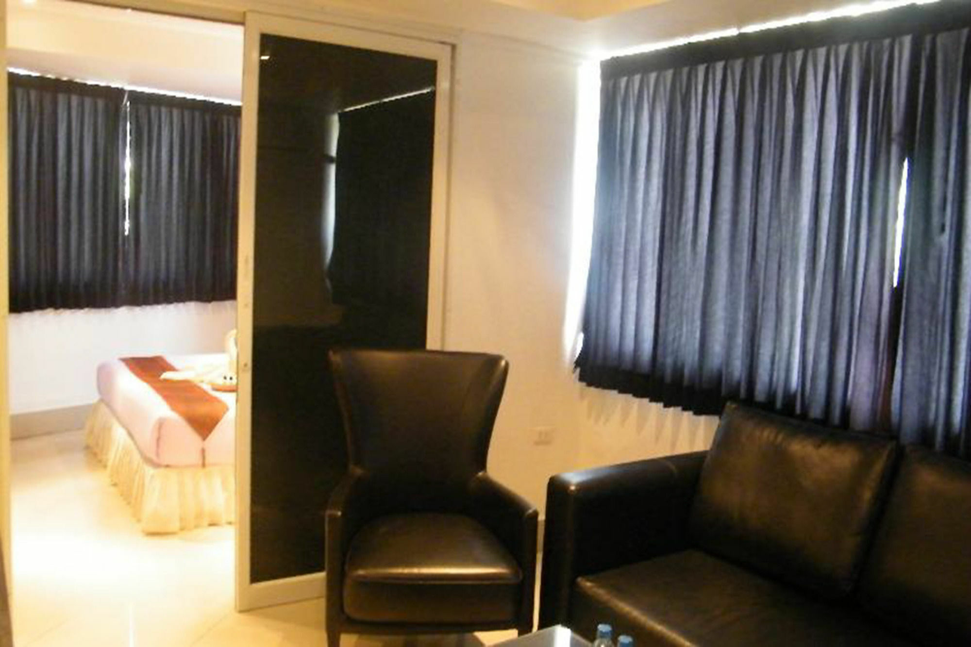 Oyo 835 Koh Chang Luxury Hotel Екстериор снимка