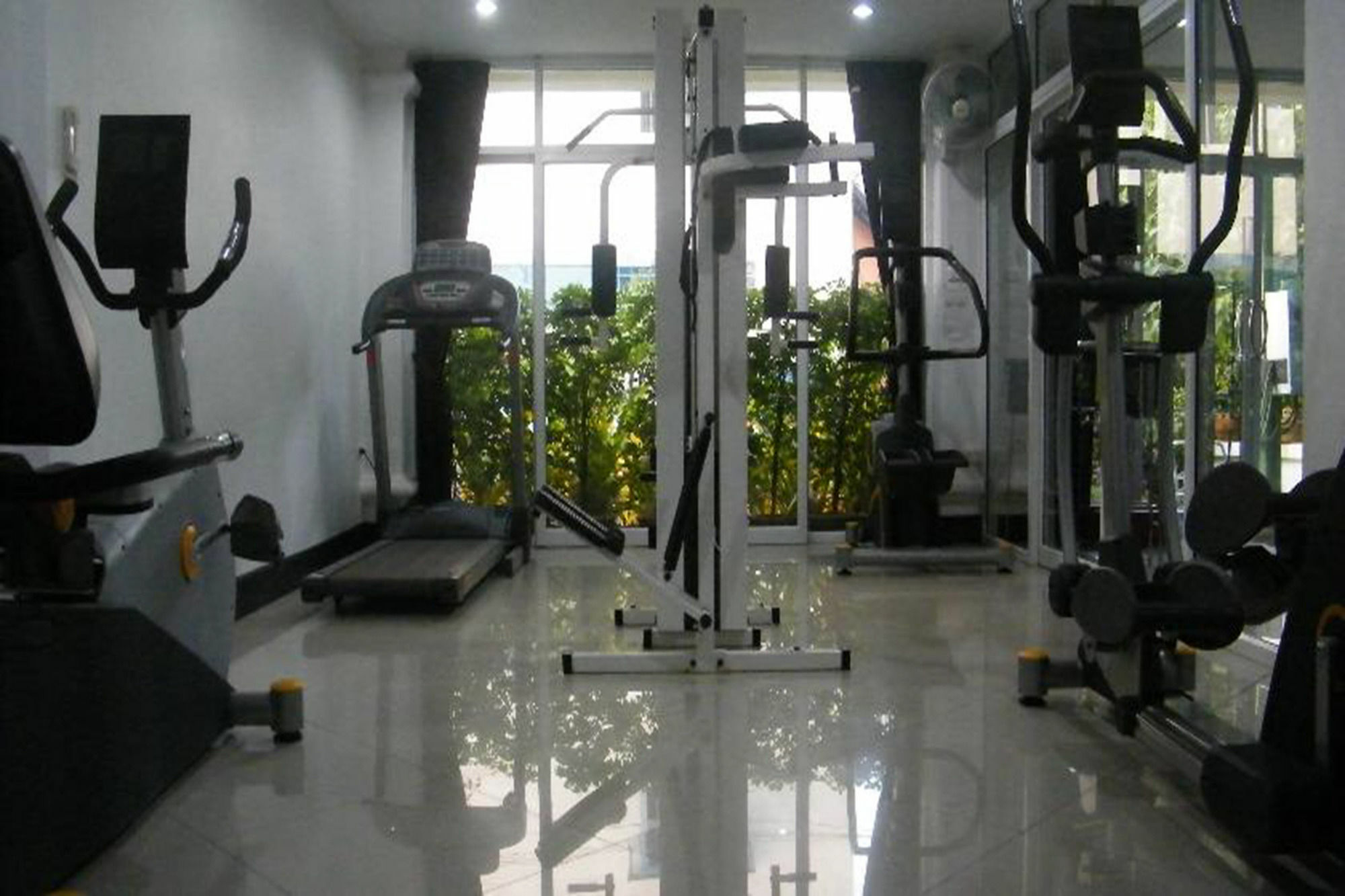 Oyo 835 Koh Chang Luxury Hotel Екстериор снимка