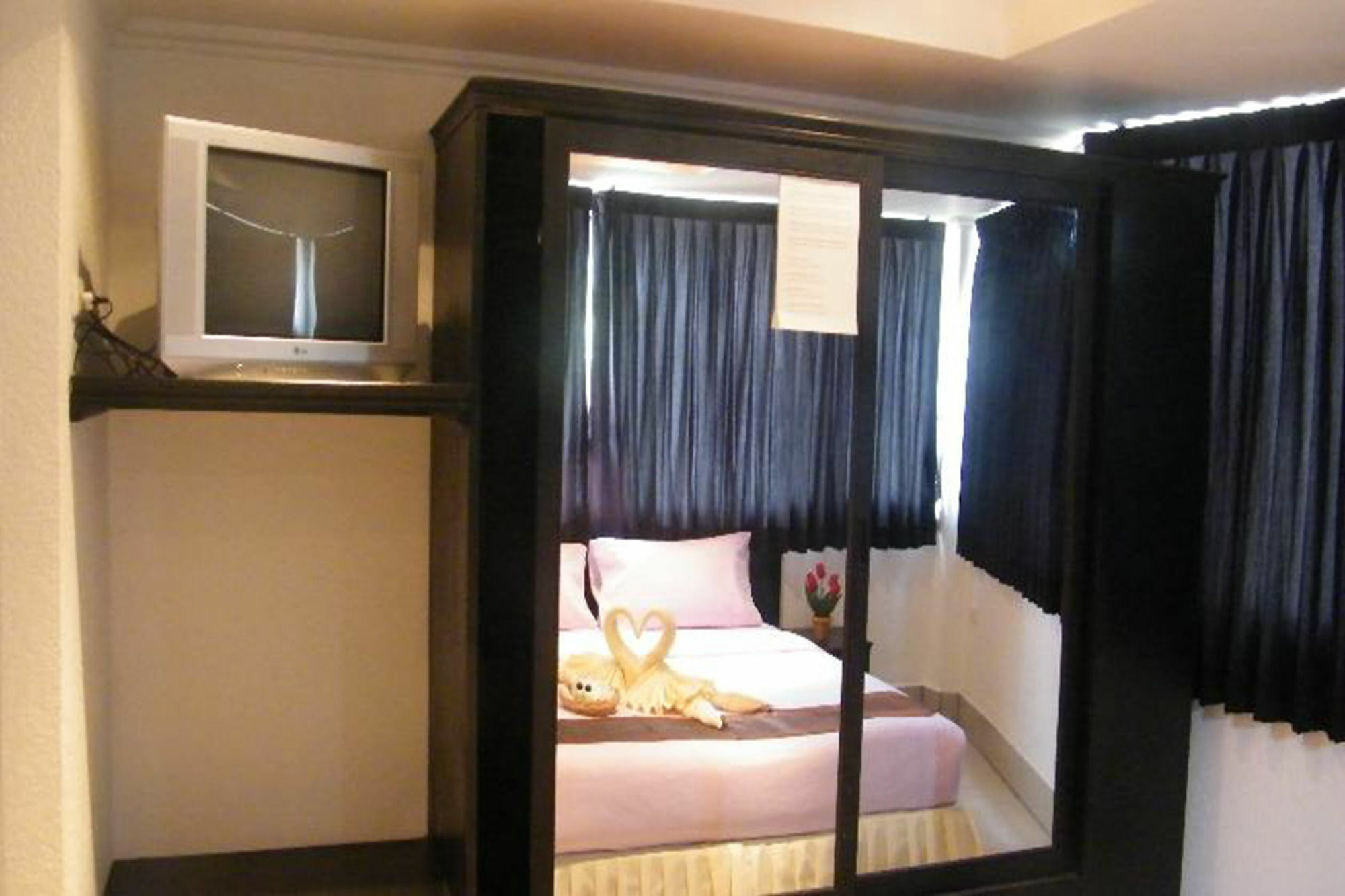 Oyo 835 Koh Chang Luxury Hotel Екстериор снимка