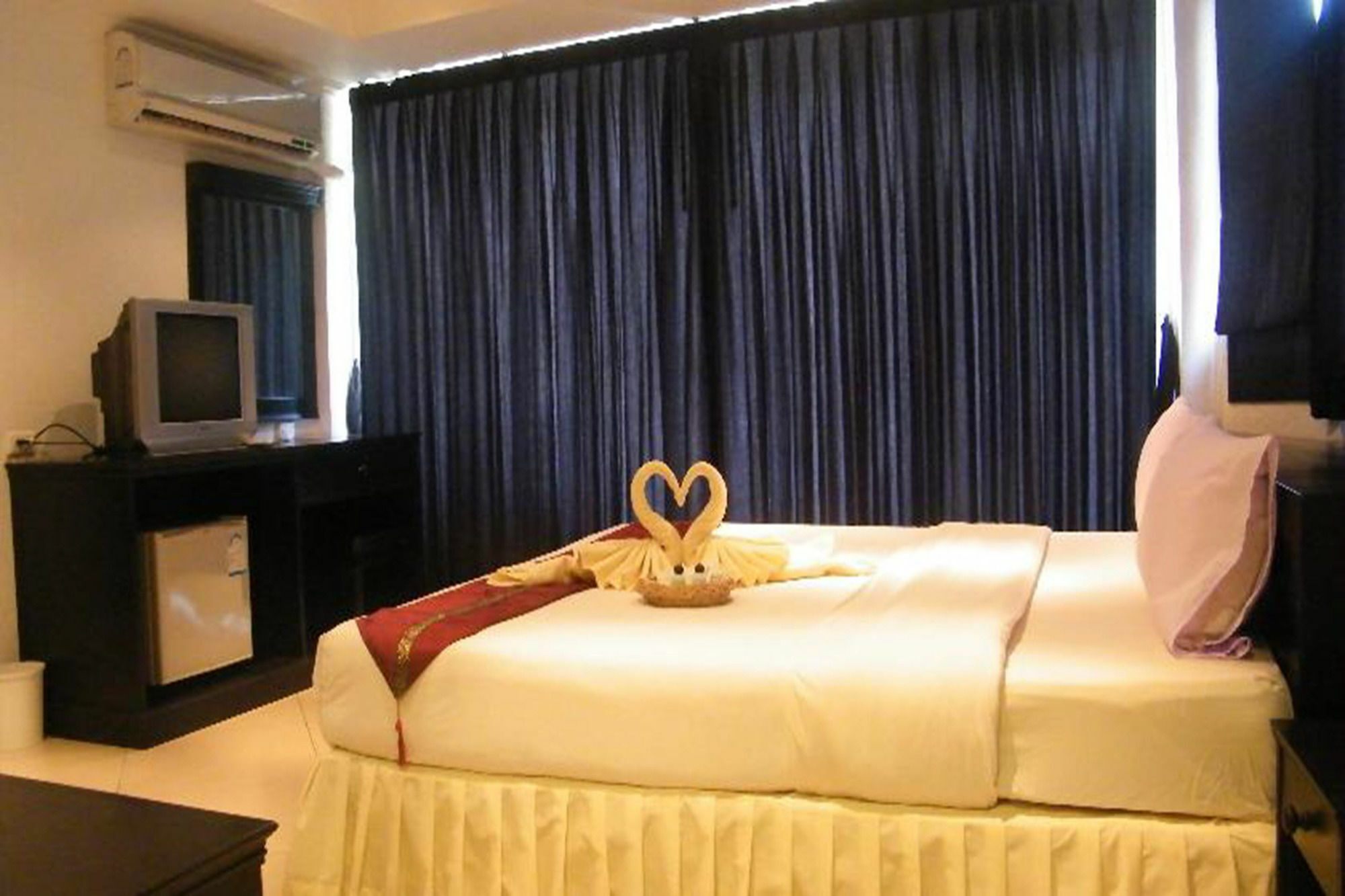 Oyo 835 Koh Chang Luxury Hotel Екстериор снимка